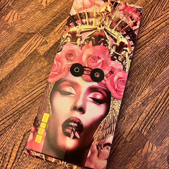 new pat mcgrath viii eye shadow ( rose case limited edition)